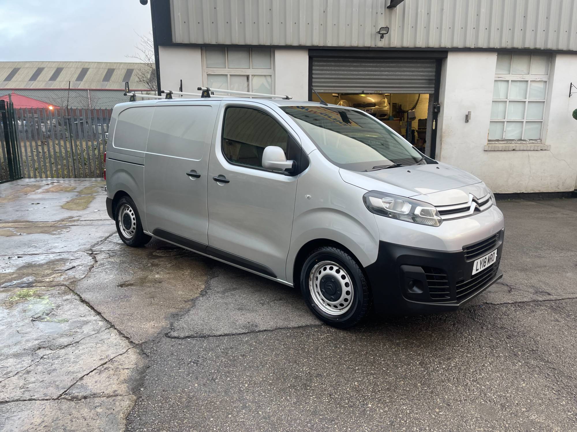 2018/18 Citroen Dispatch 1000 1.6 BlueHDi 95 Van Enterprise