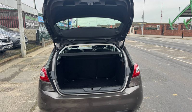 2015/65 Peugeot 308 1.6 BlueHDi (100) Active 5dr h/b full