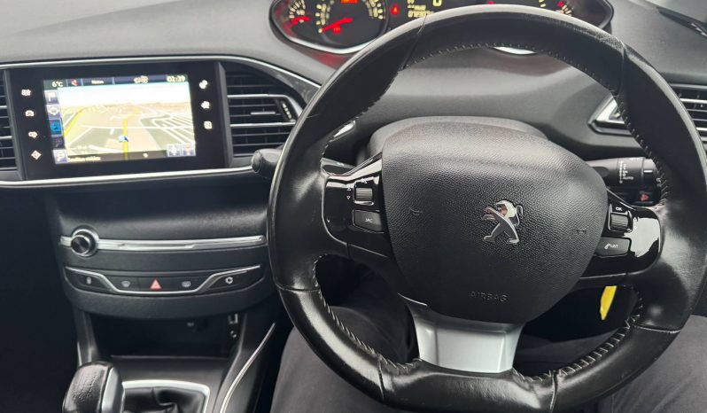 2015/65 Peugeot 308 1.6 BlueHDi (100) Active 5dr h/b full