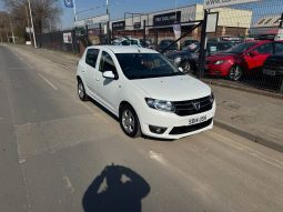 2014/14 Dacia Sandero 1.5 dCi Laureate 5dr h/b full