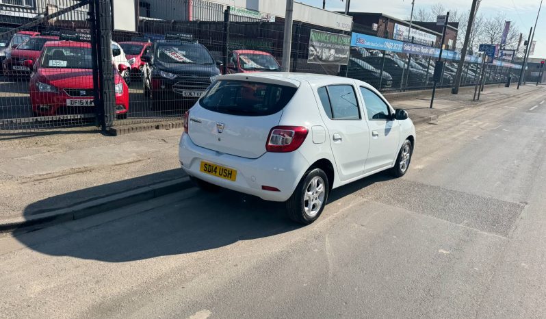 2014/14 Dacia Sandero 1.5 dCi Laureate 5dr h/b full