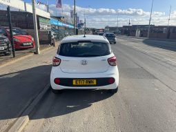 2017/17 Hyundai i10 1.0 SE 5dr h/b full