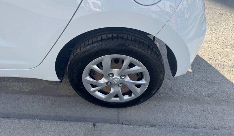 2017/17 Hyundai i10 1.0 SE 5dr h/b full