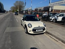 2015/15 MINI 1.5 Cooper D 3dr h/b full