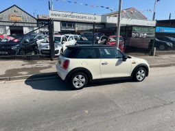 2015/15 MINI 1.5 Cooper D 3dr h/b full
