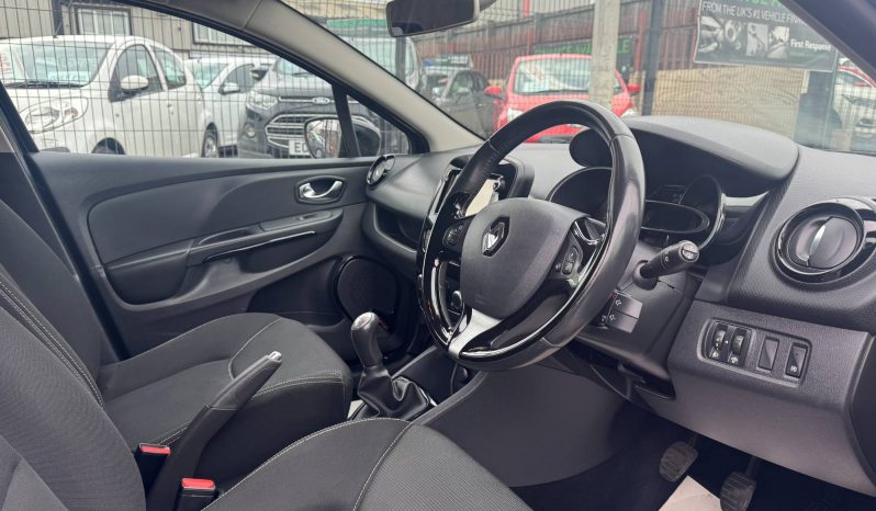 2015/65 Renault Clio 1.5 dCi 90 Dynamique Nav 5dr h/b full