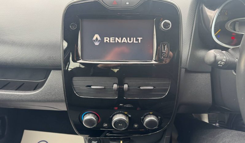 2015/65 Renault Clio 1.5 dCi 90 Dynamique Nav 5dr h/b full