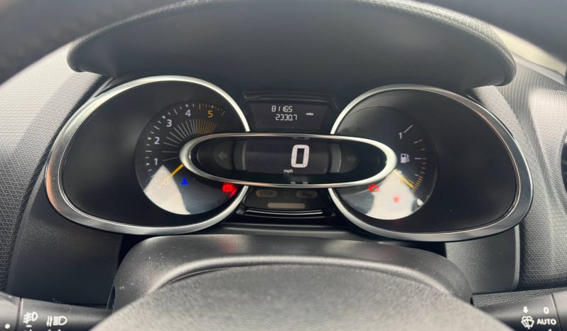 2015/65 Renault Clio 1.5 dCi 90 Dynamique Nav 5dr h/b full