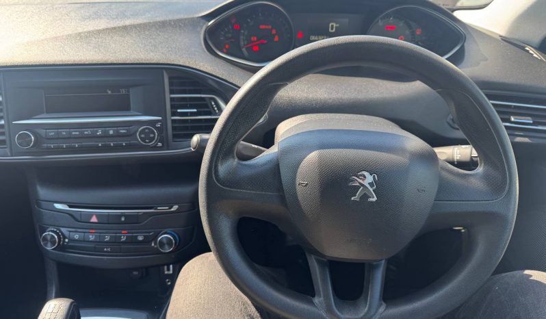 2016/66 Peugeot 308 1.2 PureTech (82) Access 5dr h/b full