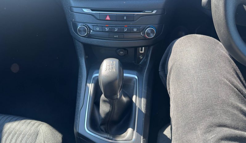 2016/66 Peugeot 308 1.2 PureTech (82) Access 5dr h/b full