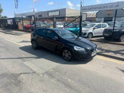 2018/68 Volvo V40 T2 [122] Momentum Nav Plus 5dr h/b full