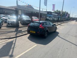 2018/68 Volvo V40 T2 [122] Momentum Nav Plus 5dr h/b full