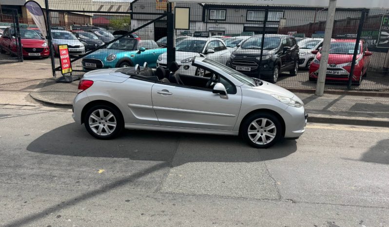 2008/58 Peugeot 207CC 1.6 16V Sport 2dr Convertible full
