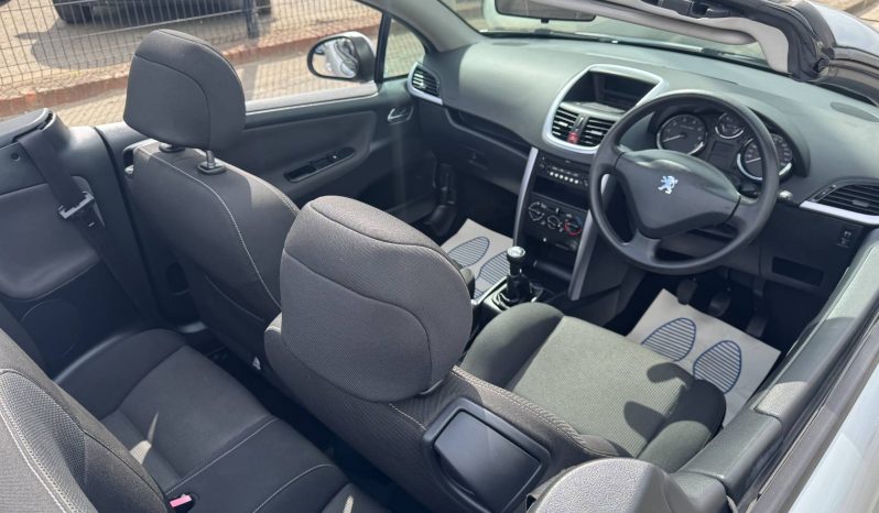 2008/58 Peugeot 207CC 1.6 16V Sport 2dr Convertible full
