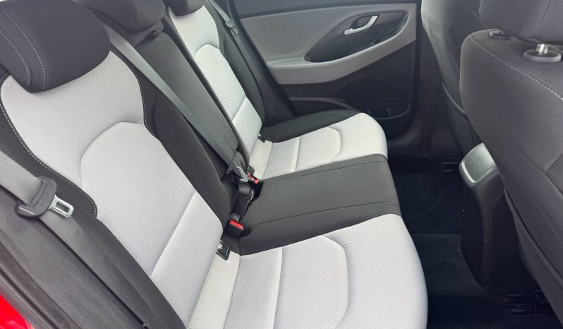 2017/67 Hyundai I30 1.6 CRDi SE Nav 5dr h/b full