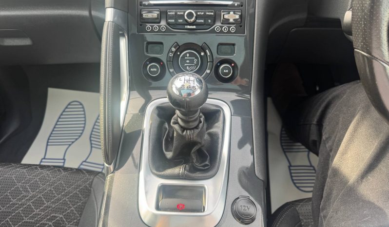 2015/65 Peugeot 3008 1.6 BlueHDi (120) Allure 5dr SUV full