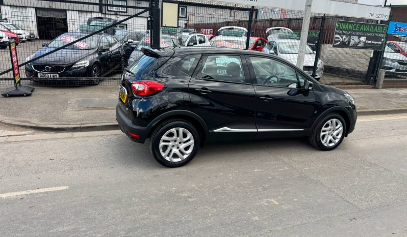 2016/16 Renault Captur 1.5 DCi (90) Dynamique NAV 5dr SUV full