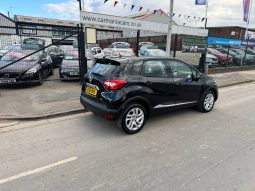 2016/16 Renault Captur 1.5 DCi (90) Dynamique NAV 5dr SUV full