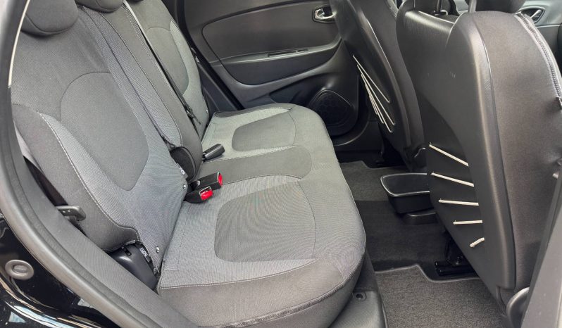 2016/16 Renault Captur 1.5 DCi (90) Dynamique NAV 5dr SUV full