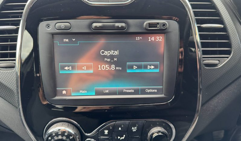 2016/16 Renault Captur 1.5 DCi (90) Dynamique NAV 5dr SUV full