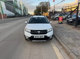 2014/64 Dacia Sandero Stepway 1.5 dCi Laureate 5dr SUV full