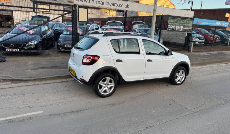 2014/64 Dacia Sandero Stepway 1.5 dCi Laureate 5dr SUV full