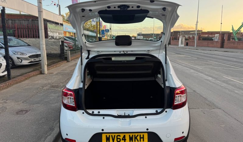 2014/64 Dacia Sandero Stepway 1.5 dCi Laureate 5dr SUV full