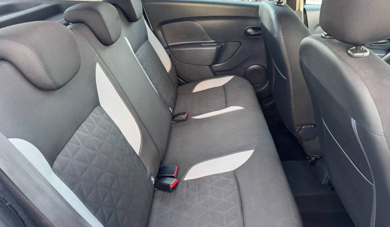 2014/64 Dacia Sandero Stepway 1.5 dCi Laureate 5dr SUV full