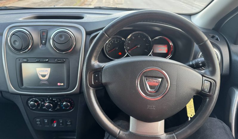 2014/64 Dacia Sandero Stepway 1.5 dCi Laureate 5dr SUV full