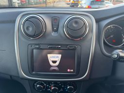 2014/64 Dacia Sandero Stepway 1.5 dCi Laureate 5dr SUV full