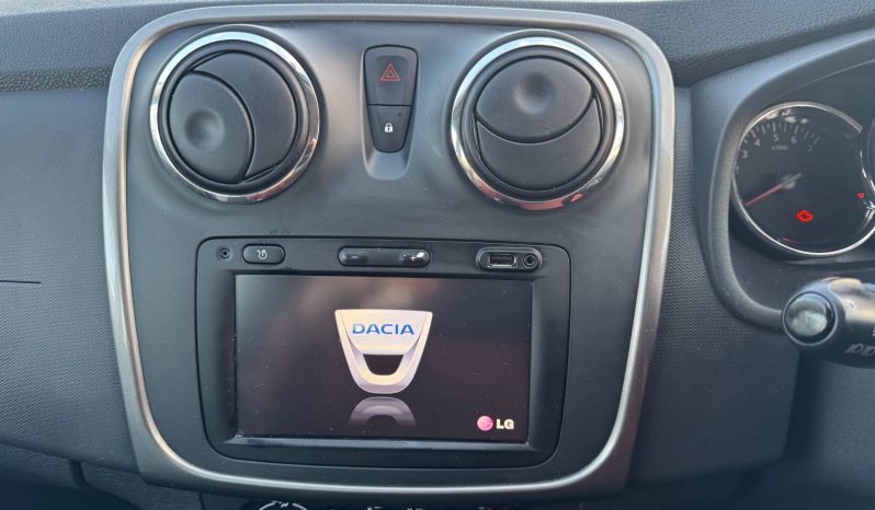 2014/64 Dacia Sandero Stepway 1.5 dCi Laureate 5dr SUV full