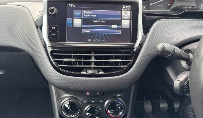 2016/66 Peugeot 208 1.6 BlueHDi Active 5dr h/b full