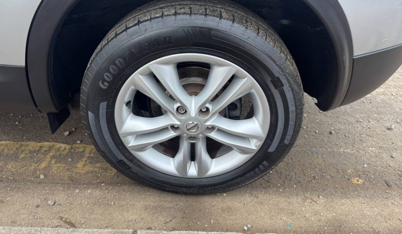 2011/11 Nissan Qashqai 1.6 (117) Acenta 5dr SUV full