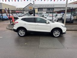 2014/64 Nissan Qashqai 1.5 dCi Acenta Premium 5dr SUV full