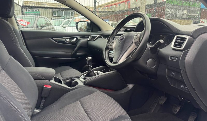 2014/64 Nissan Qashqai 1.5 dCi Acenta Premium 5dr SUV full