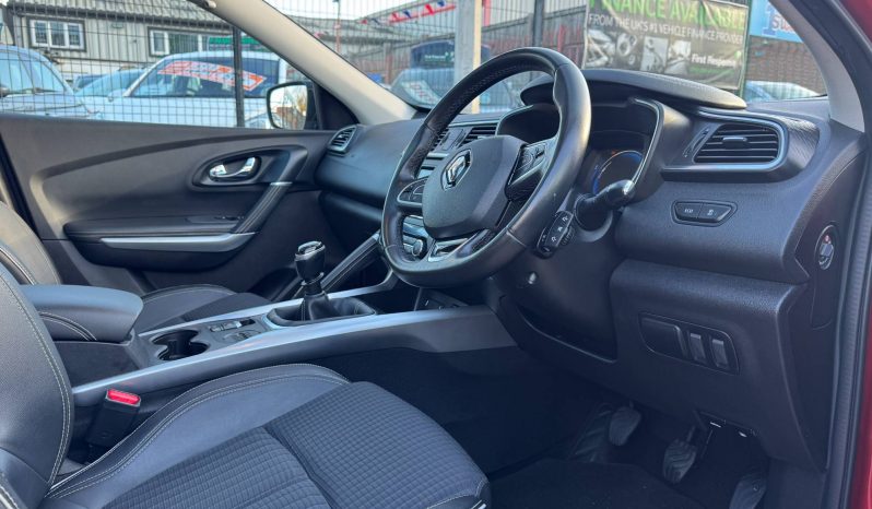 2015/65 Renault Kadjar 1.5 dCi Signature NAV 5dr SUV full
