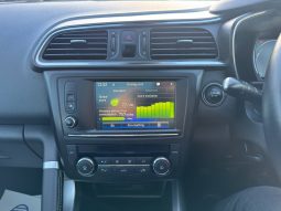 2015/65 Renault Kadjar 1.5 dCi Signature NAV 5dr SUV full