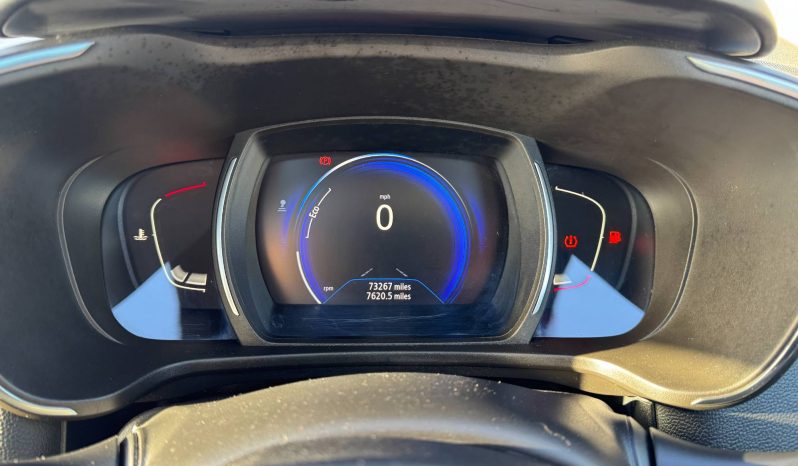 2015/65 Renault Kadjar 1.5 dCi Signature NAV 5dr SUV full