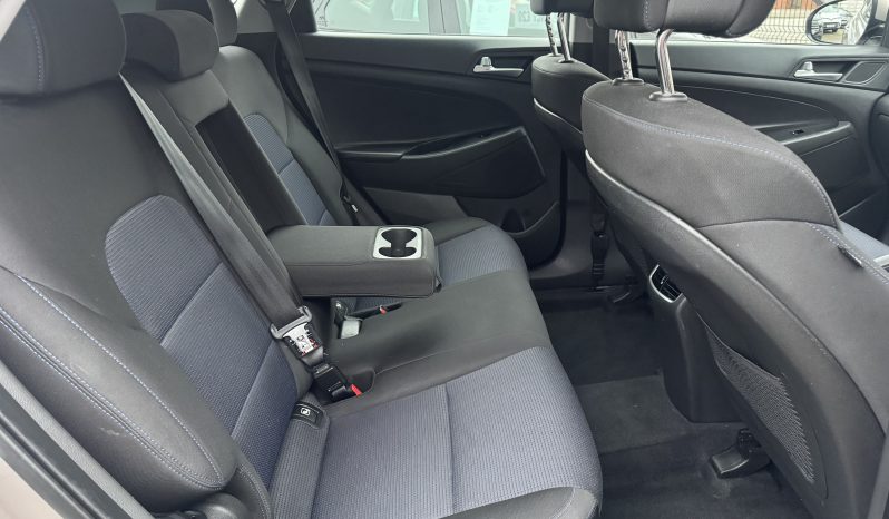 2016/16 Hyundai Tuscon 1.6 GDi Blue Drive SE Nav 5dr 2WD SUV full