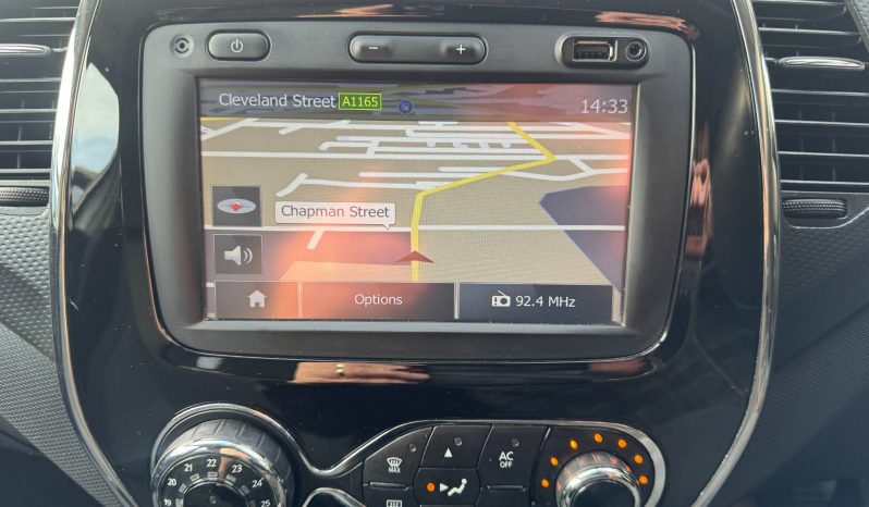 2015/15 Renault Captur 1.5 dCi (90) Dynamique S MediaNav Energy 5dr SUV full