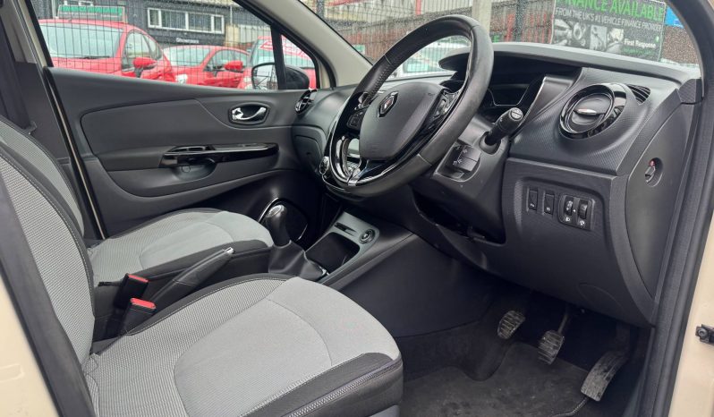 2013/63 Renault Captur 1.5 dCi (90) Dynamique S MediaNav Energy 5dr SUV full