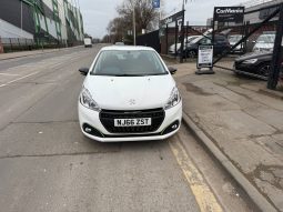 2016/66 Peugeot 208 1.2 PureTech Active Design Lime 5dr h/b full