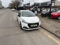 2016/66 Peugeot 208 1.2 PureTech Active Design Lime 5dr h/b full