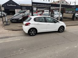 2016/66 Peugeot 208 1.2 PureTech Active Design Lime 5dr h/b full