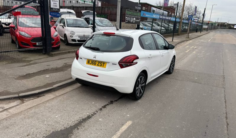 2016/66 Peugeot 208 1.2 PureTech Active Design Lime 5dr h/b full