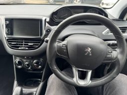 2016/66 Peugeot 208 1.2 PureTech Active Design Lime 5dr h/b full