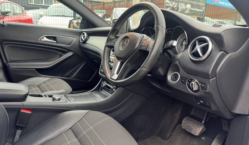 2015/15 Mercedes-Benz CLA 220 CDI Sport 4dr Tip Auto/Paddles full