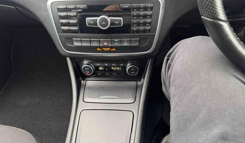 2015/15 Mercedes-Benz CLA 220 CDI Sport 4dr Tip Auto/Paddles full