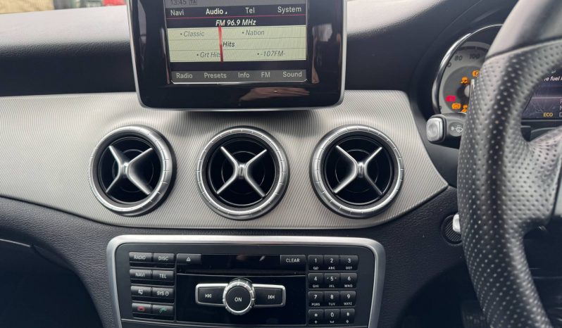 2015/15 Mercedes-Benz CLA 220 CDI Sport 4dr Tip Auto/Paddles full