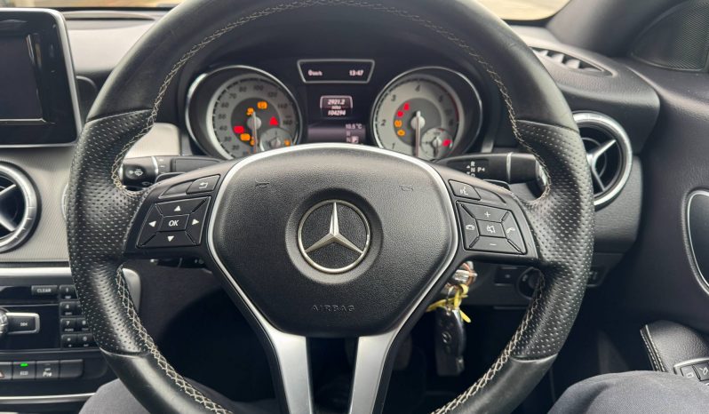 2015/15 Mercedes-Benz CLA 220 CDI Sport 4dr Tip Auto/Paddles full